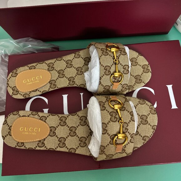 Gucci Women's slide sandal with Horsebit - Picture 1 of 5